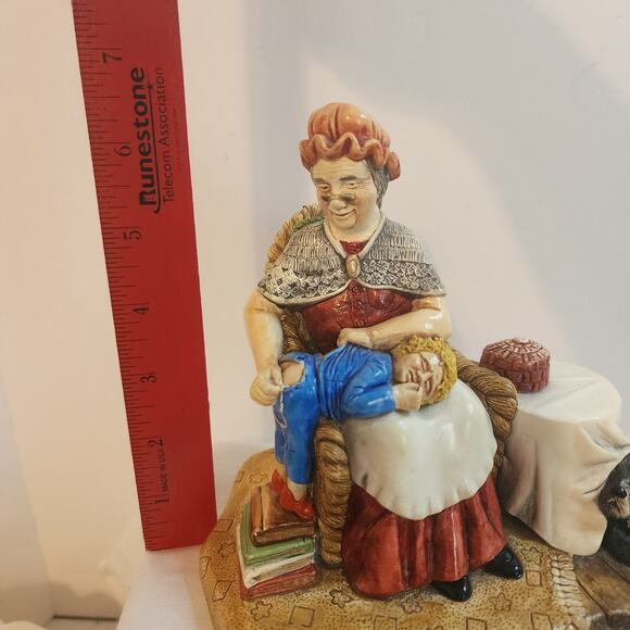 Vtg 1981 Naturecraft England Grandmas Comfort Figure 882 Hand Painted Stonecraft - Picture 5 of 12